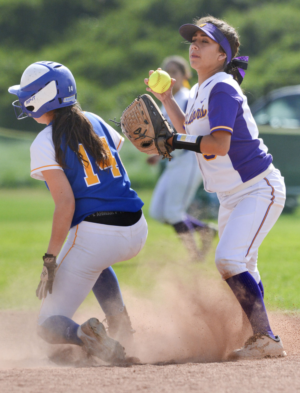 051916 Agoura RHS softball 03.jpg